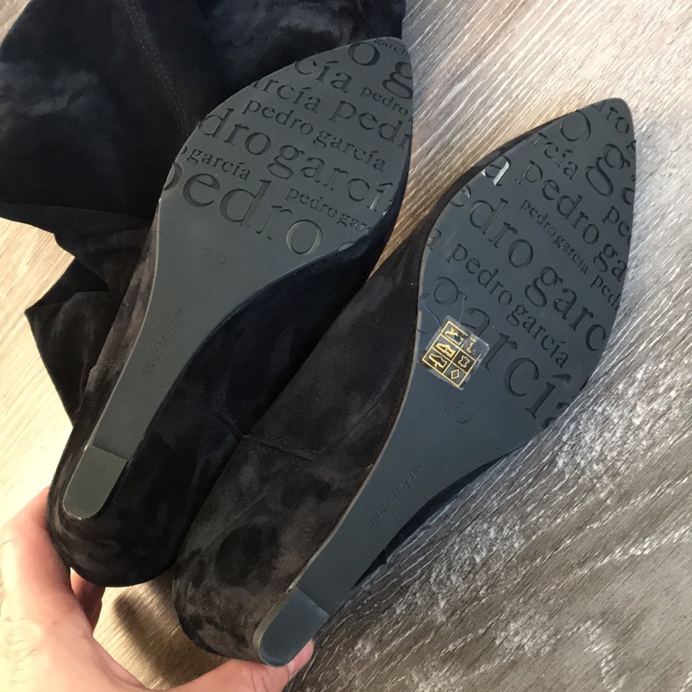 Pedro Garcia Onara Knee-high suede wedge boots. - Picture 11 of 17